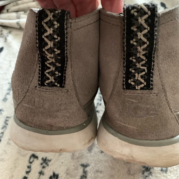 UGG mens Grey ankle shoes size 10 - Picture 9 of 14